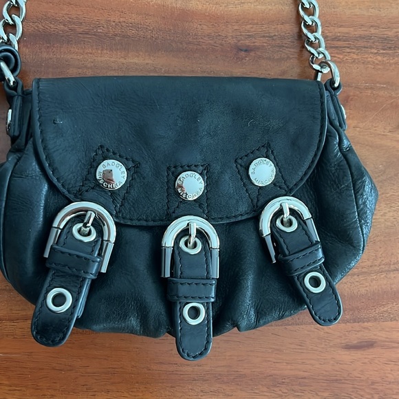 Badgley Mischka Leather Chain Link Crossbody Mini Purse - Picture 3 of 13